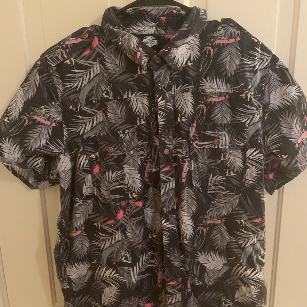 Men’s Jurassic World button up